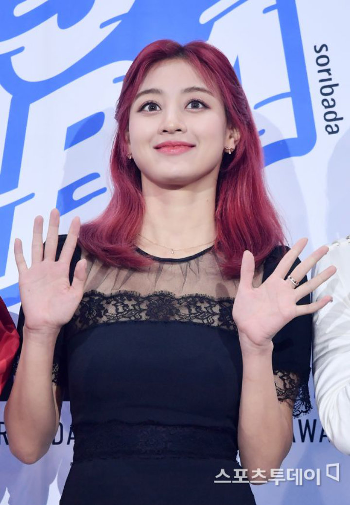 SOBA 2020: Jihyo TWICE Dipuji Persis Putri Disney Saking Cantiknya 2