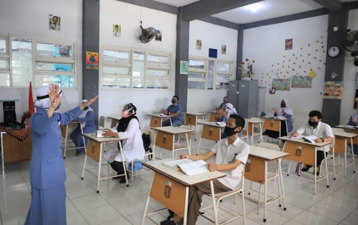 Wacana Sekolah Tatap Muka di Surabaya Dievaluasi Usai Ditemukan Guru Positif Corona