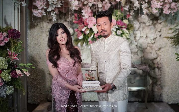 Momen Lamaran Dita Soedarjo dan Denny Sumargo