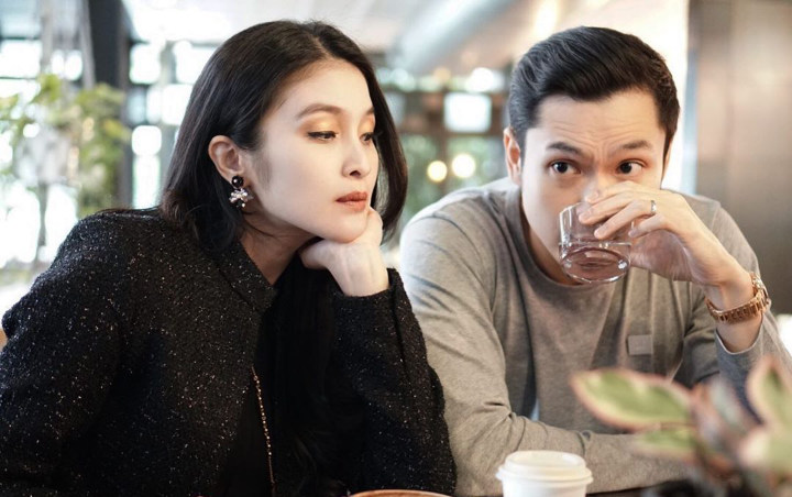 Masih Pakai Piyama, Sandra Dewi dan Harvey Moeis Pamer Kemesraan Pelukan di Pagi Hari