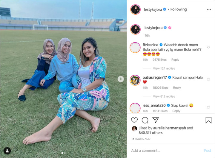 Lesty Kejora Makin Sering ke Lapangan Sepak Bola, Digoda \'Kawal\' Risky Billar
