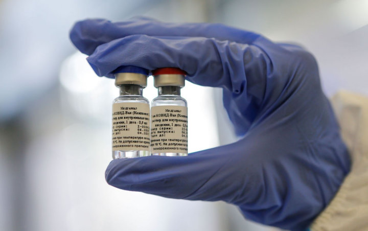 Rusia Jawab Tudingan Vaksin COVID-19 Buatannya Tingkatkan Risiko Infeksi HIV