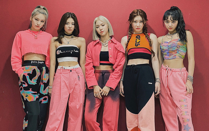 Usai Dandan Seram, ITZY Tampil Cantik Pakai Hanbok di Video Dance Practice Baru 'NOT SHY'
