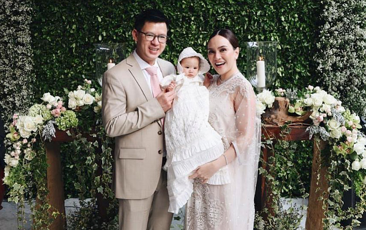 Beda Agama, Momen Manis Shandy Aulia Kunjungi Ayah Bareng ...