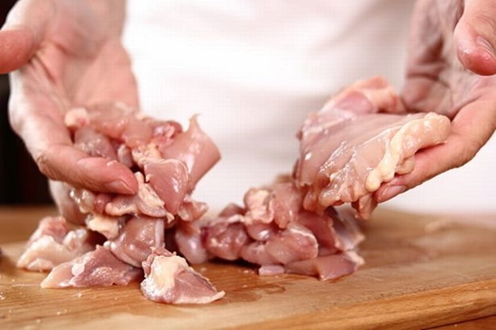 Rasakan Tekstur Daging dan Kulit Ayam