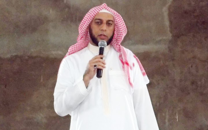 Ditusuk Orang Tak Dikenal, Syekh Ali Jaber Ungkap Pisau Sempat Patah di Dalam