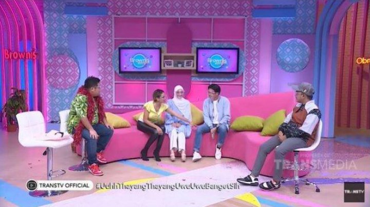 Pertemuan Nikita Mirzani dengan Dinda Hauw-Rey Mbayang
