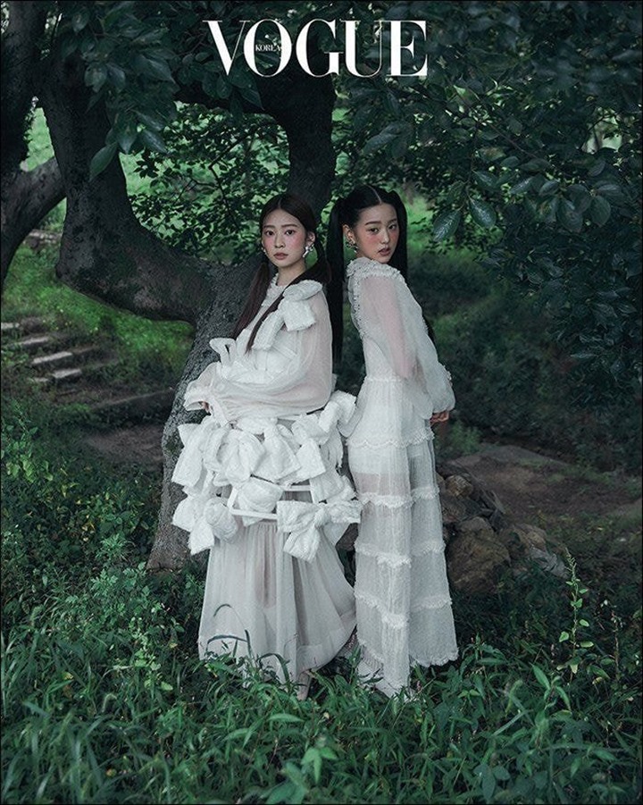 Dandanan Jang Won Young dan Kim Minjoo IZ