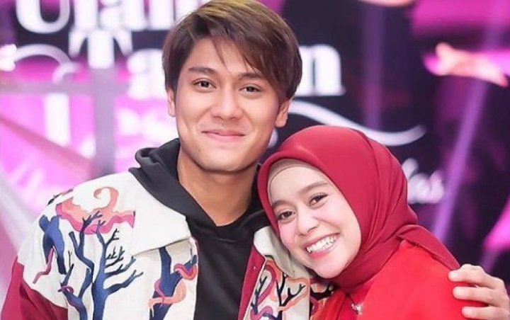 Lesty Ogah Senasib Rizki DA 'Mantan', Mati-Matian Bela Rizky Billar Yang Dibully Buru-Buru Nikah