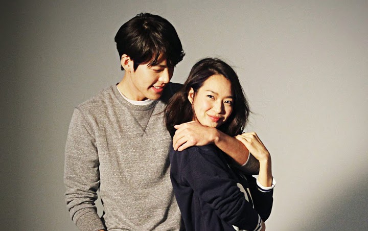 Pasangan Langgeng, Shin Min A Malu-Malu Bahas Hubungan dengan Kim Woo Bin