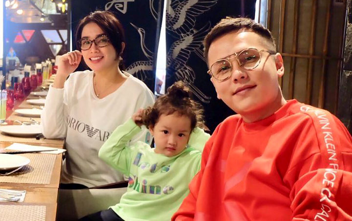 Biasa Keriting, Penampilan Sheva Putri Andhika Pratama Berambut Lurus Cantik Maksimal