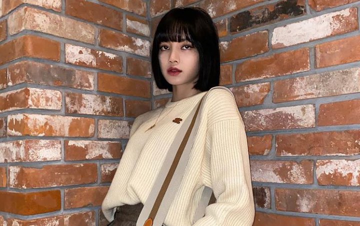 Lisa BLACKPINK Cantik dan Elegan Kenakan Kalung Miliran di Iklan Baru Bvlgari
