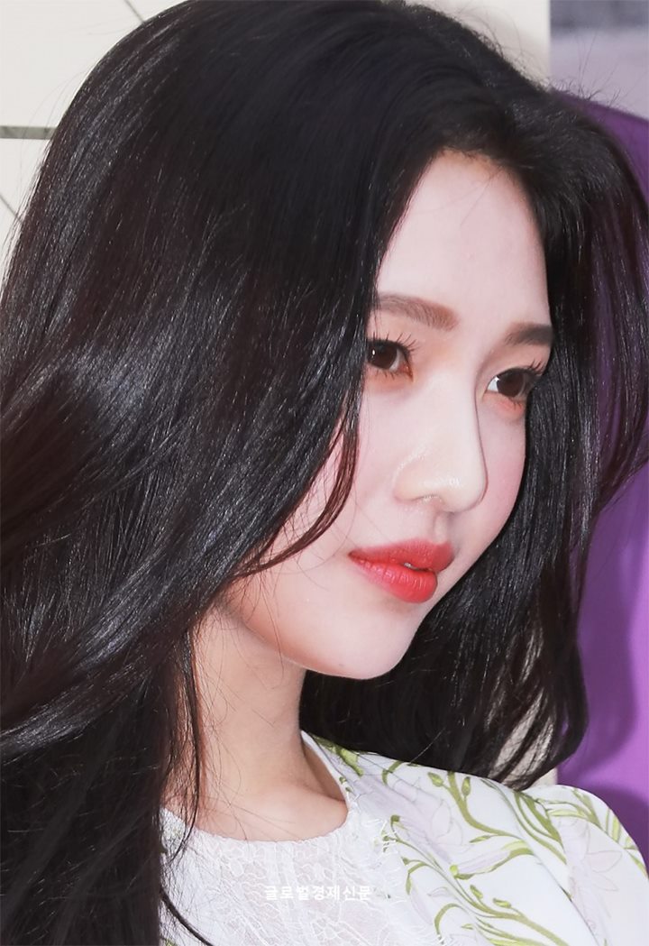 Joy Red Velvet Cantik Banget di Foto Jepretan Media Ekonomi, Netizen Menolak Percaya