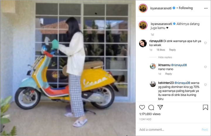 Isyana Sarasvati Pamer Vespa Baru Super Colorfull, Netter Sibuk Debat Soal Warna di STNK
