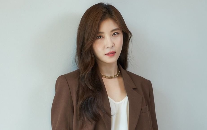 Ha Ji Won Belum Ingin Menikah Meski Usianya Lewat 40 Tahun, Kenapa?