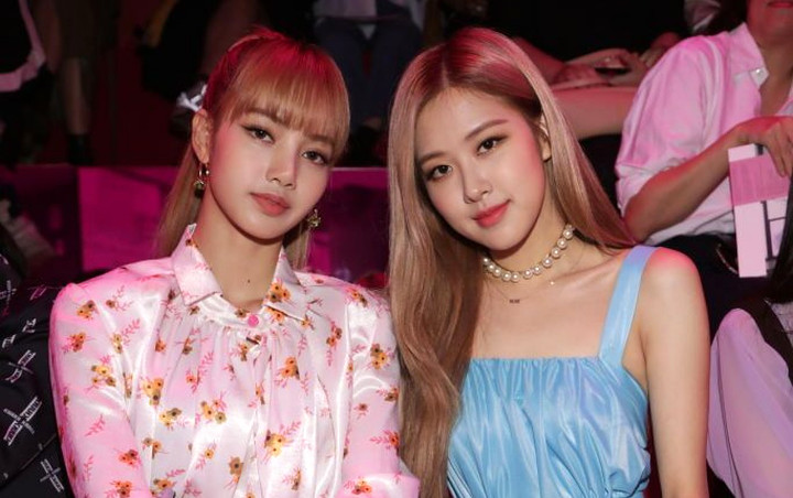 Rose BLACKPINK Sadari Berlian di Kalung Lisa Hilang, Begini Reaksinya