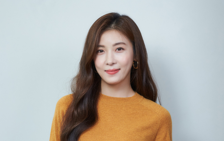 Punya Chemistry Kuat, Ha Ji Won Ngaku Dapat Perhatian Seperti Ini dari Sung Dong Il di Lokasi 'Pawn'