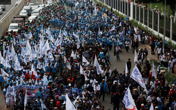 Omnibus Law RUU Ciptaker Disahkan, Polisi Tak Beri Izin Buruh Untuk Demo