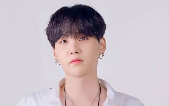 Suga Tetap Totalitas di Konser BTS Meski Cedera, Profesionalisme Tuai Pujian