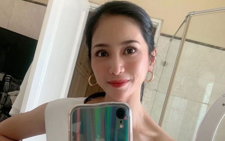 Bunga Zainal Sindir Tukang Nyinyir Cari Suami Tajir, Isu ...