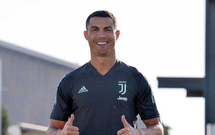 Cristiano Ronaldo Positif COVID-19, Terungkap Sempat Makan Bareng Teman Satu Tim
