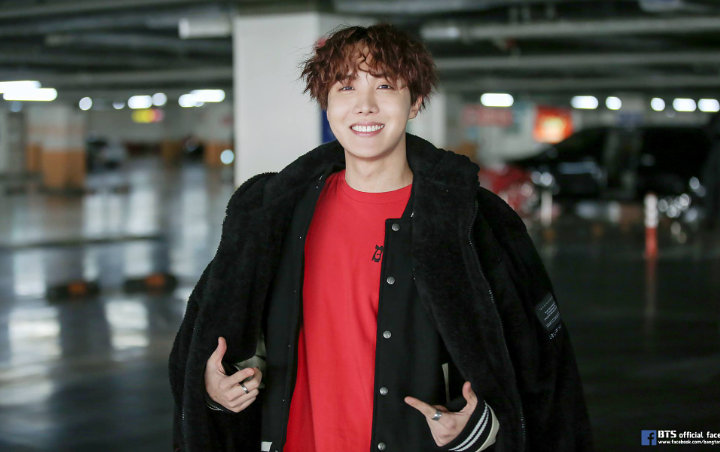 Fans-Fans BTS Beruntung Ketemu J-Hope di Hari Ultah Jimin, yang Ternyata Sedang Beli Barang Ini