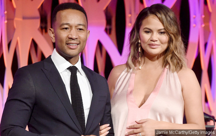 BBMA 2020: Penampilan Spesial John Legend Nyanyikan 'Never Break' Persembahan Untuk Sang Istri