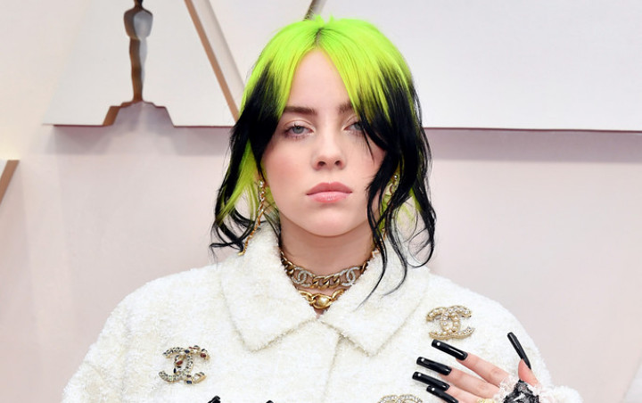 Foto Tubuh Asli Billie Eilish Tanpa Pakaian Gombrong Beredar, Jadi Sasaran Body Shaming