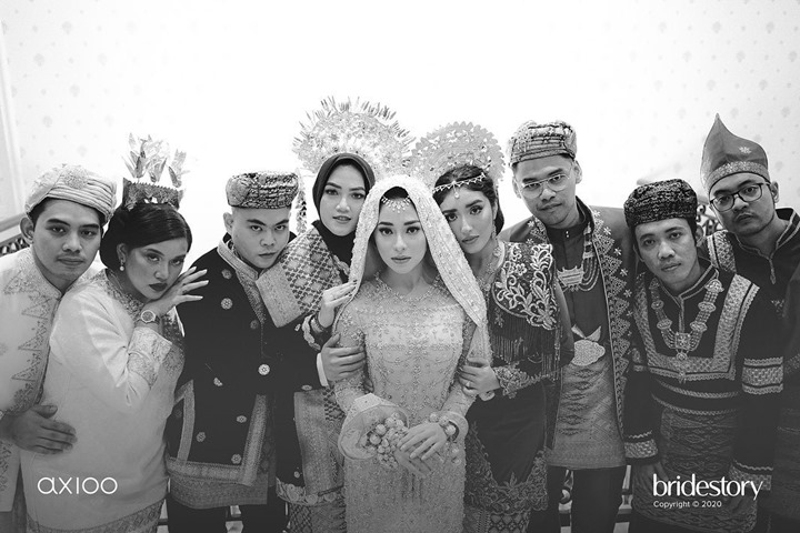 Nikita Willy Bareng Bridesmaid