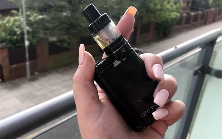 Dianggap Lebih Sehat Ketimbang Merokok, Vape Ternyata Bisa Sebabkan 7 Bahaya Ini Untuk Kesehatan