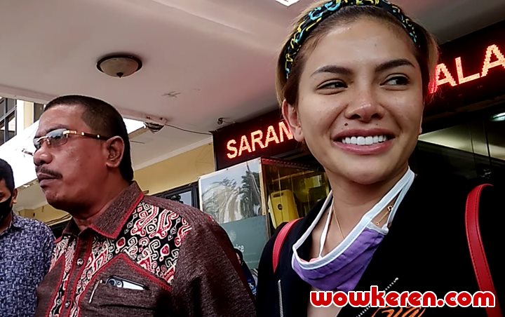 Nikita Mirzani Urus Masalah dengan Elza Syarief ke Kantor Polisi