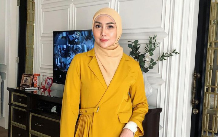 Pamer Pose SWAG, Fenita Arie Curhat Susahnya Jadi Ibu Rumah Tangga Di Masa Pandemi