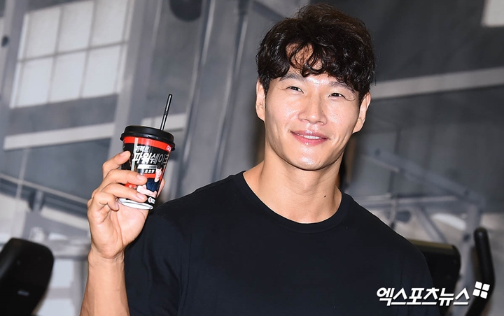 Kim Jong Kook Buat Heboh Terungkap Pernah Kencani Bintang Tamu 'Running Man'