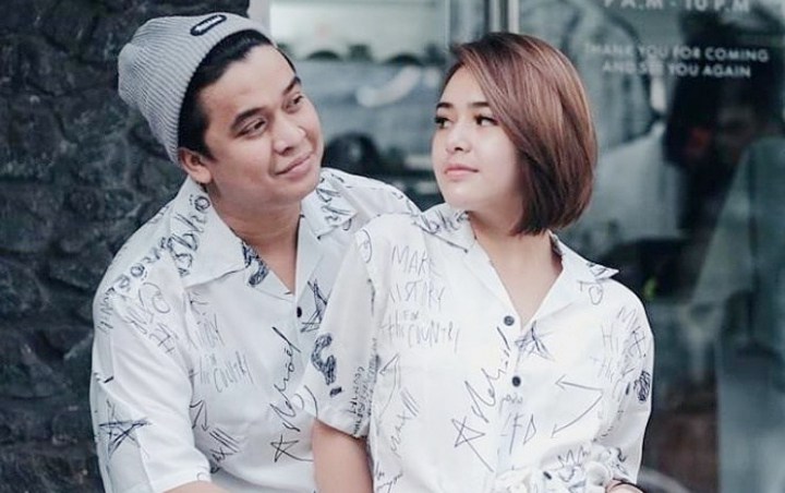 Billy Syahputra dan Amanda Manopo Asik Pamer Pangku-pangkuan Diejek Norak Sampai Kelewat Nafsu