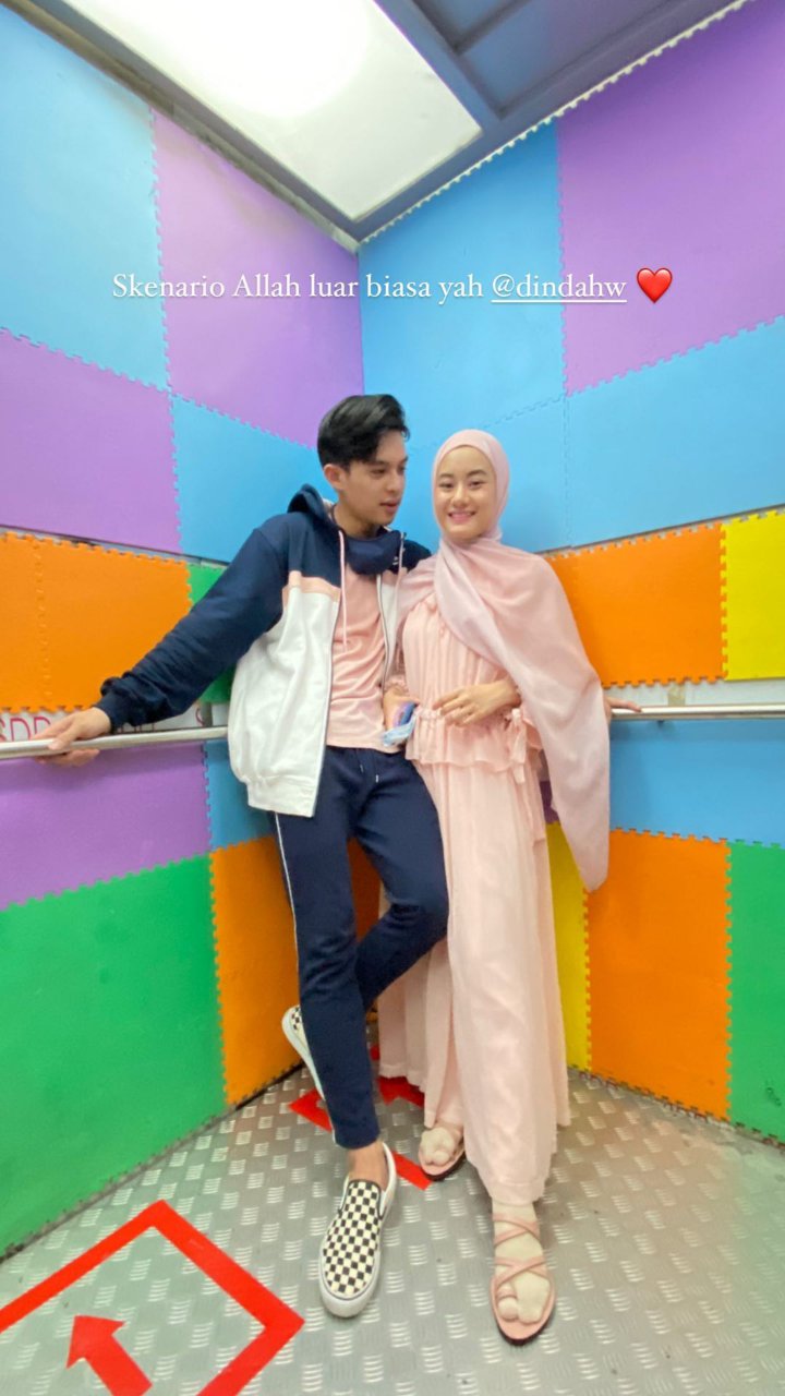 Rey Mbayang