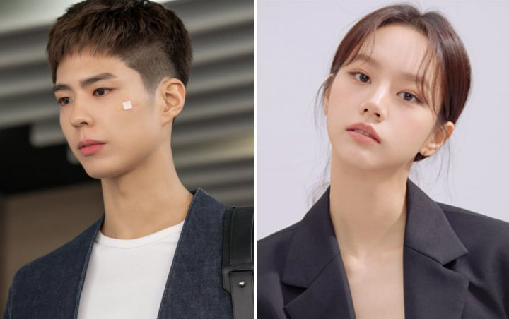 Tak Bertemu di Layar Kaca, Park Bo Gum dan Hyeri Tampak Akrab di Lokasi Syuting 'Record Of Youth'