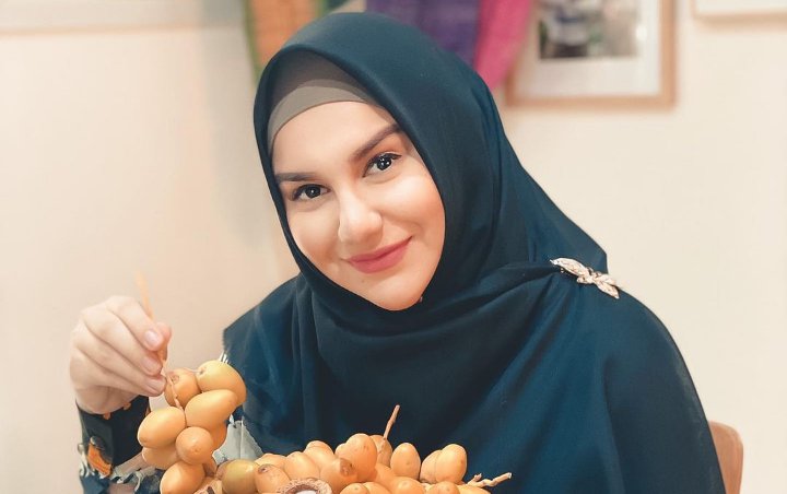 Terungkap Penyebab Irish Bella Tak Berhijab Di Poster Sinetron 'Indah Pada Waktunya' SCTV
