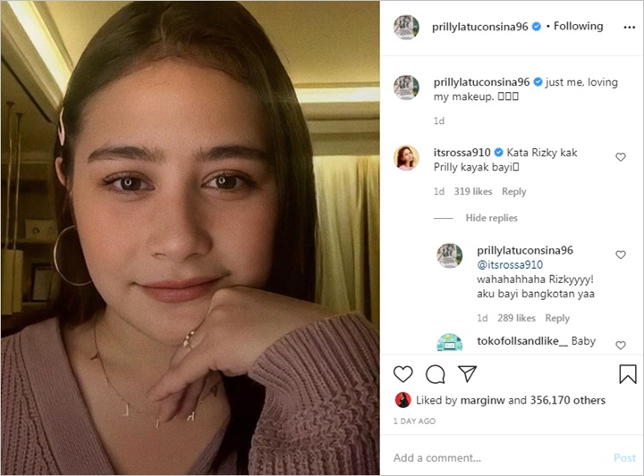 Prilly Latuconsina Pamer Selfie Cantik