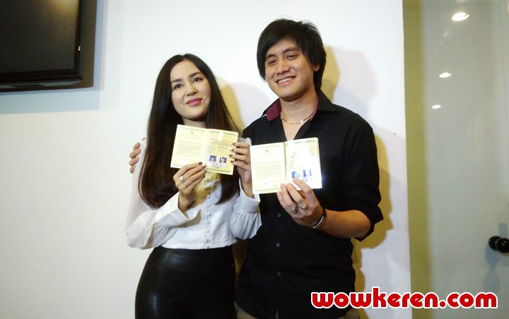 Kevin Aprilio Malu-Malu Cerita Malam Pertama Dengan Istri, Bongkar Kebiasaan Vicy Melanie