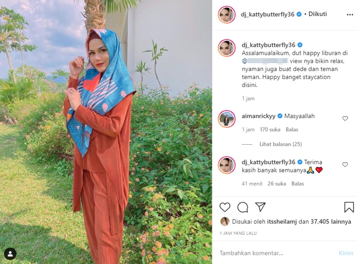 Katty Butterfly Cantik Berhijab, Netizen Desak Hapus Foto Seksi