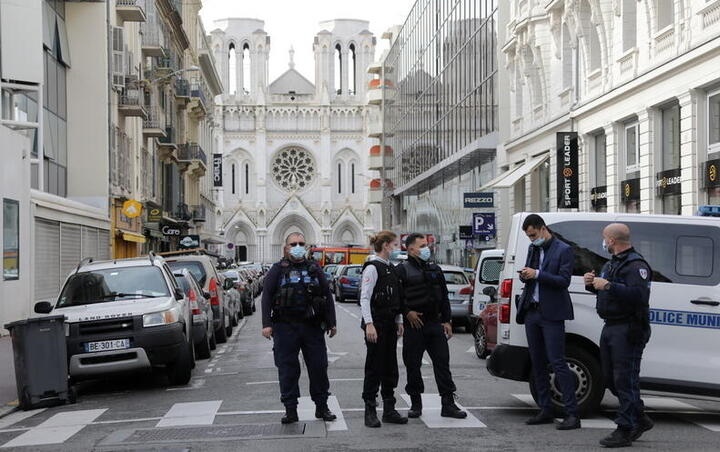 Teror Berlanjut, Konsulat Prancis di Saudi Ikut Diserang