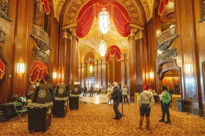 Gedung Pementasan Kings Theater di New York