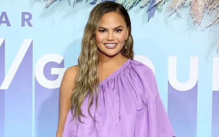 Chrissy Teigen dan Deretan Selebriti Hollywood Ini Ikut Cemas Nantikan Hasil Pemilu AS 2020