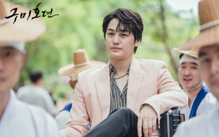 Cuek di Drama, Kim Bum Ternyata Perlakukan Aktor Cilik 'Tale Of The Nine Tailed' Semanis Ini