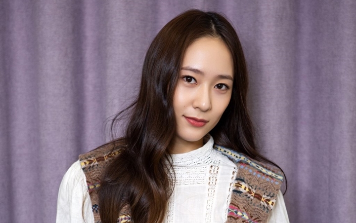 Krystal Naikkan Berat Badan Demi Bintangi 'More Than Family', Ungkap Pernah Nangis Tertekan