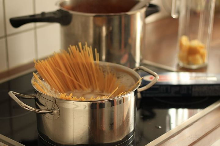 Kurang AIr Dalam Merebus Pasta 