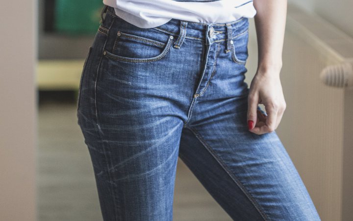 7 Tips Merawat Celana Jeans Agar Tetap Kelihatan Seperti Baru Meski Sudah Bertahun-tahun