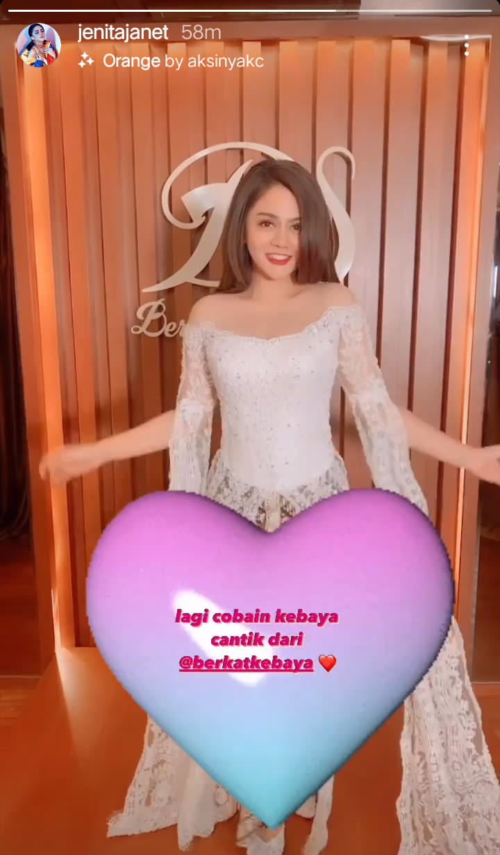 Dikabarkan Nikah Besok, Jenita Janet Cantik Berkebaya Putih Hingga Lakukan Perawatan Wajah