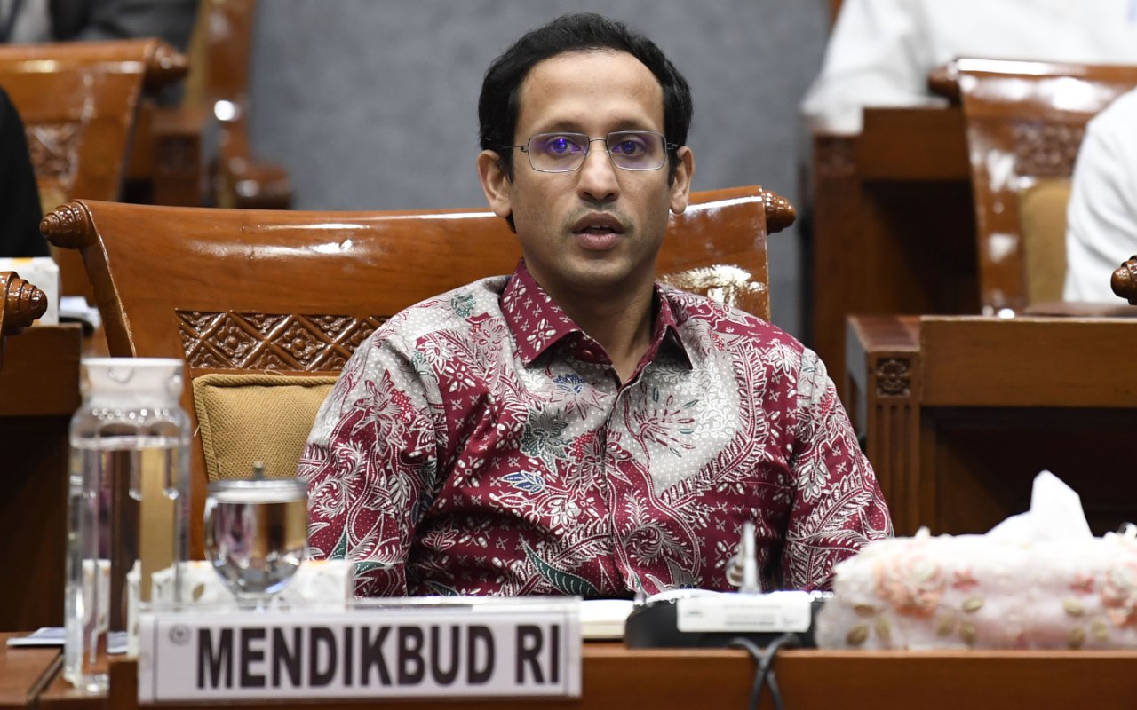 Nadiem Bagi-bagi Laptop Dukung Program PJJ, Dapat 'Sentilan' Dari DPR Soal Ini