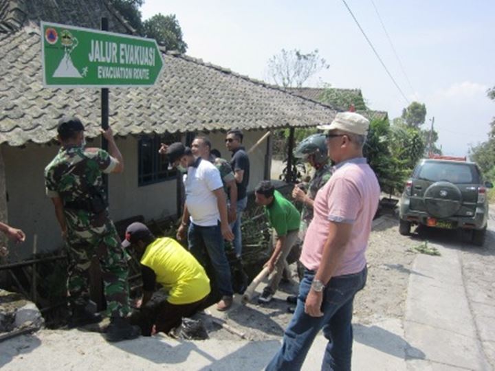 Jalur Evakuasi